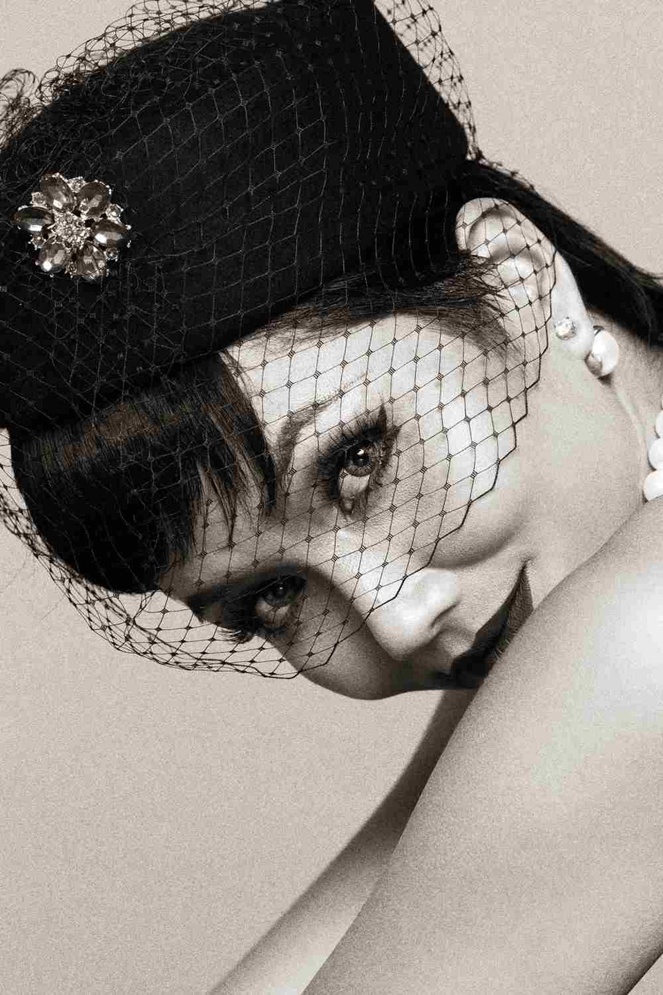 Đặc biệt, H’Hen Niê sẽ có dịp gặp gỡ người đẹp Venus Raj – 'Timeless Beauty' đầu tiên. (Ảnh: Milor Trần/Vietnam+)