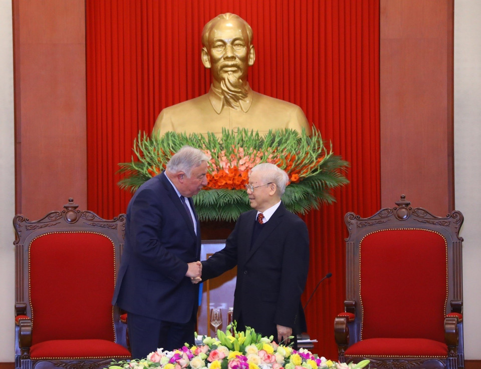 Tổng Bí thư Nguyễn Phú Trọng tiếp Chủ tịch Thượng viện Cộng hòa Pháp Gérard Larcher. (Ảnh: Văn Điệp/TTXVN)