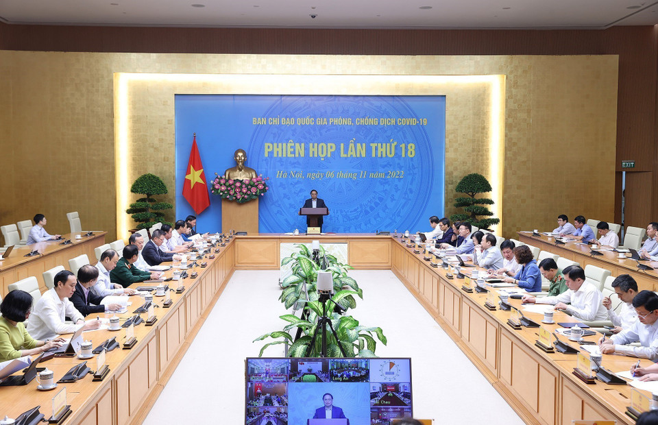 Thủ tướng Phạm Minh Chính, Trưởng Ban Chỉ đạo chủ trì Phiên họp lần thứ 18 Ban Chỉ đạo phòng, chống dịch COVID-19. (Ảnh: Dương Giang/TTXVN)