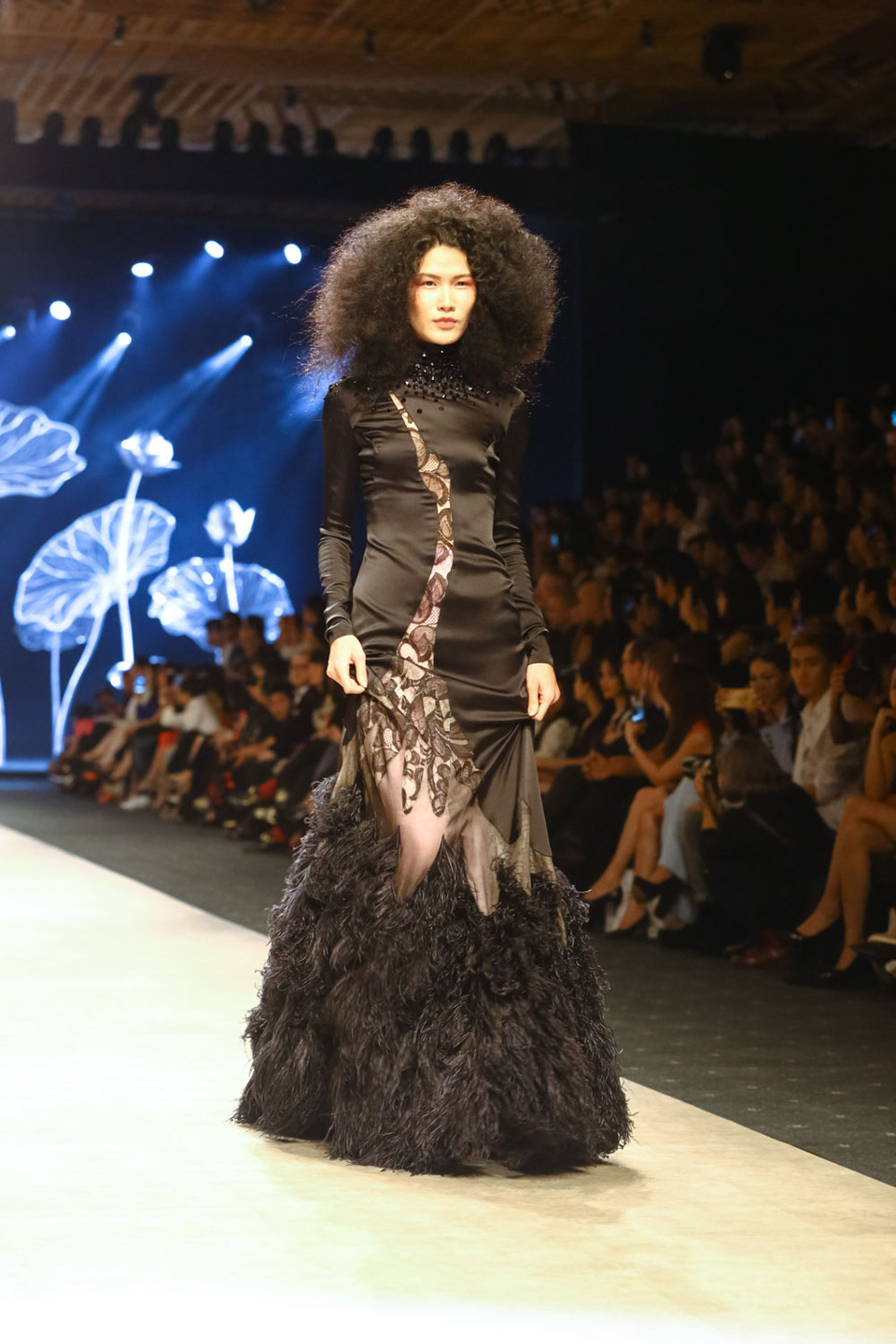 Thương hiệu thời trang DressCamp nổi tiếng nhất Nhật Bản lần đầu đến với Tuần lễ Thời trang Quốc tế Việt Nam Xuân Hè 2016. (Ảnh: BTC)