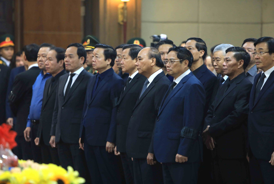 Thủ tướng Phạm Minh Chính, các lãnh đạo, nguyên lãnh đạo Đảng, Nhà nước tại Lễ Truy điệu Phó Thủ tướng Lê Văn Thành. (Ảnh: Lâm Khánh/TTXVN)