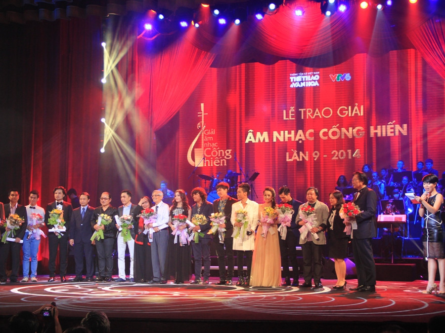 Các nghệ sỹ được đề cử trong mùa giải Âm nhạc Cống hiến lần thứ 9. (Ảnh: ChiLê/Vietnam+)