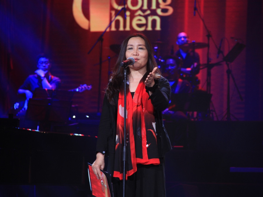 Tổng Biên tập báo Thể thao Văn hóa bà Trương Lê Kim Hoa, đơn vị tổ chức Giải Âm nhạc Cống hiến. (Ảnh: ChiLê/Vietnam+)