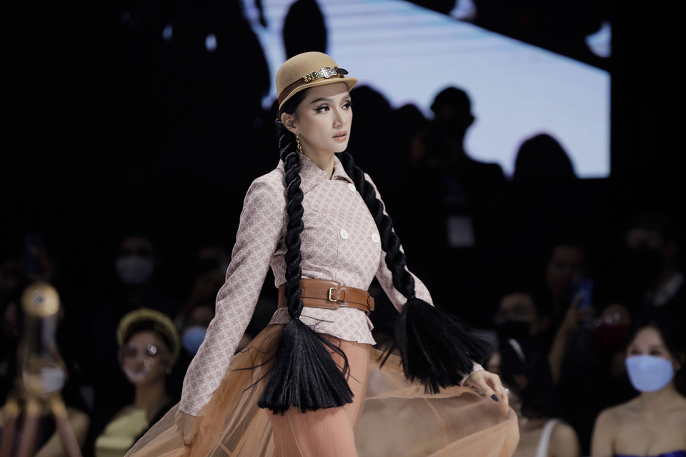 Đây là hoạt động đánh dấu sự trở lại của Hoa hậu Hương Giang sau một năm vắng bóng. (Ảnh: CTV/Vietnam+)