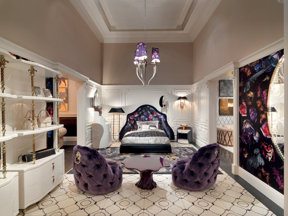 Phòng ngủ kiêu kỳ nhưng vô cùng tinh tế thuộc bộ sưu tập Primrose qua bàn tay tài năng của Alessandro La Spada. (Nguồn: Visionnaire)