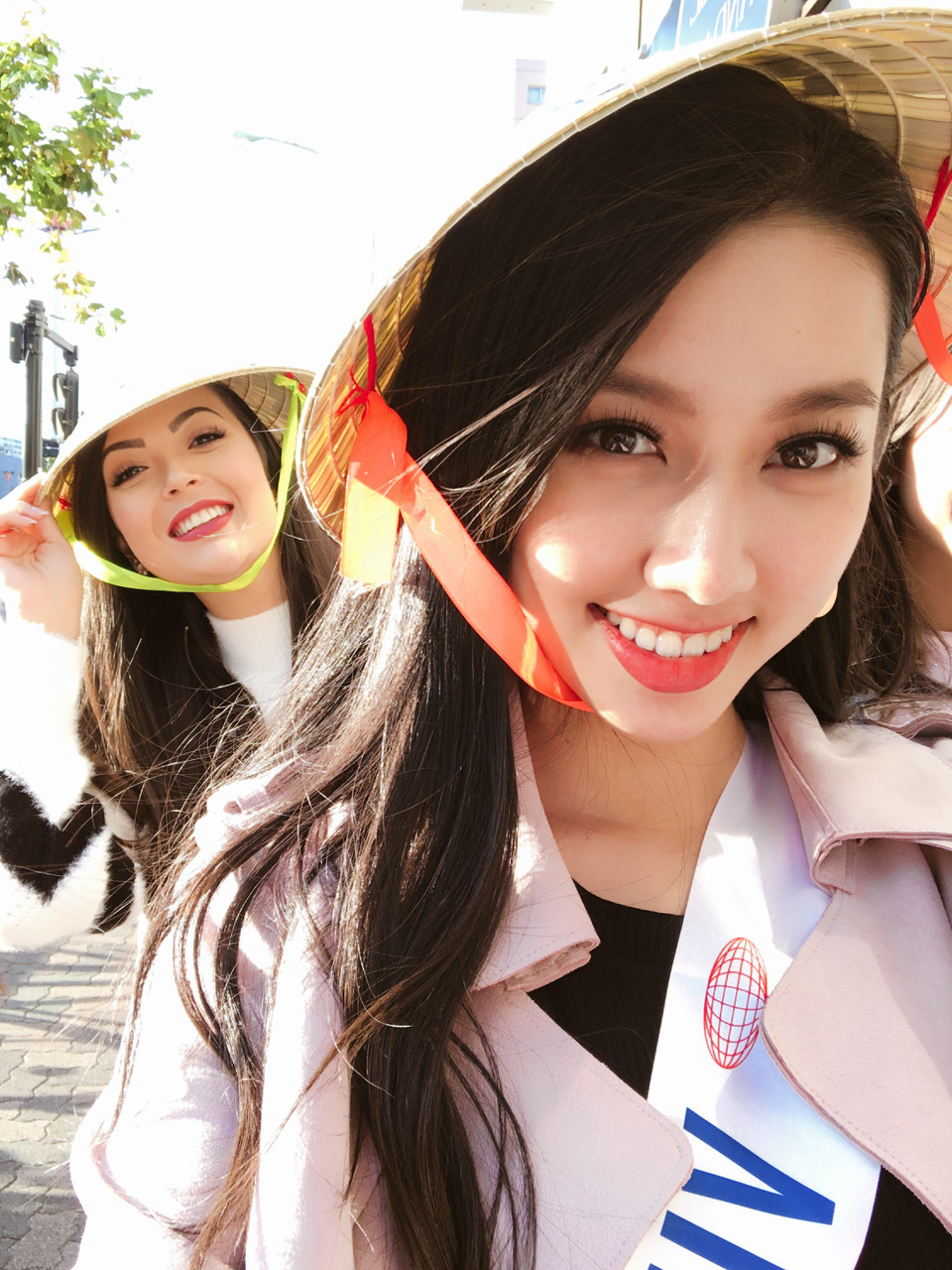 Hôm nay (ngày 22/10), Thùy Tiên và các thí sinh Miss International 2018 bắt đầu bước vào những hoạt động đầu tiên của cuộc thi. 