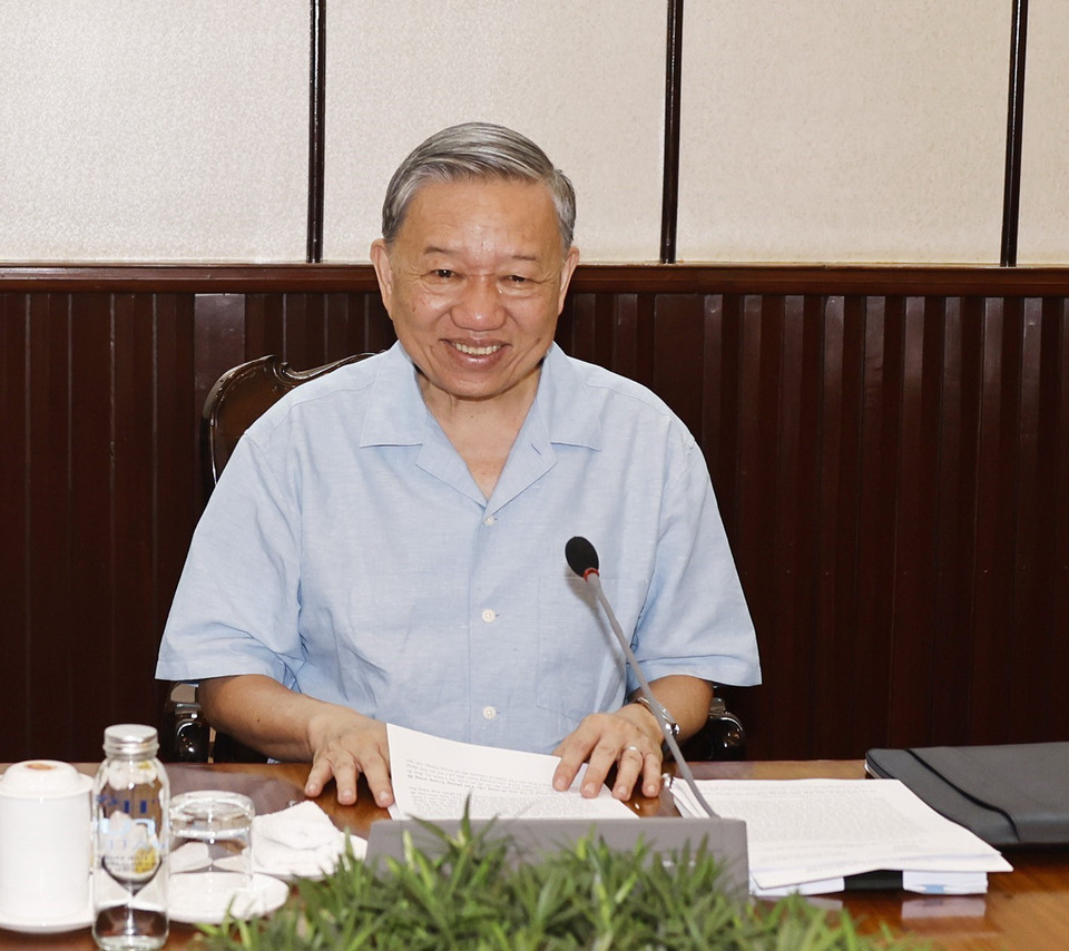 Tổng Bí thư, Chủ tịch nước Tô Lâm phát biểu tại cuộc họp lãnh đạo chủ chốt. (Ảnh: Trí Dũng/TTXVN)