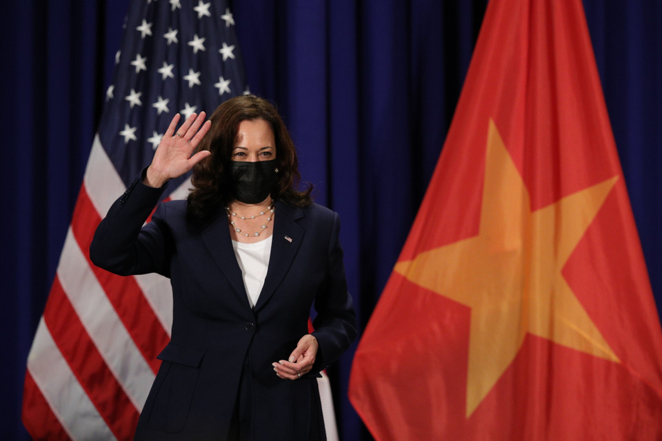 Phó Tổng thống Hoa Kỳ Kamala Harris dự lễ ký. (Ảnh: TTXVN)