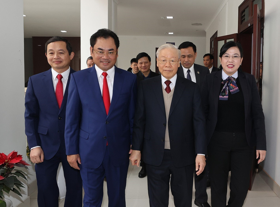 Tổng Bí thư Nguyễn Phú Trọng đến dự buổi làm việc với Ban Thường vụ và lãnh đạo tỉnh Thái Nguyên. (Ảnh: Trí Dũng/TTXVN)