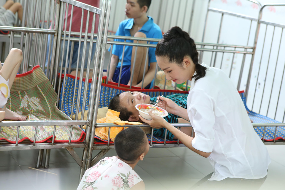 Dự án Nhân ái đầu tiên sẽ được phát sóng mang tên 'Gửi đời chút hương,' với sự tham gia của các thí sinh Nguyễn Thị Thanh Khoa, Trần Đình Thạch Thảo, Trần Hoàng Ái Nhi, Lâm Quế Phi. Trong (Ảnh: BTC)