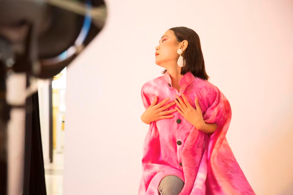 Bước đến vòng 2 Top Model Online gần 200 thí sinh đã có một buổi chụp hình đầy ấn tượng. (Ảnh: BTC)