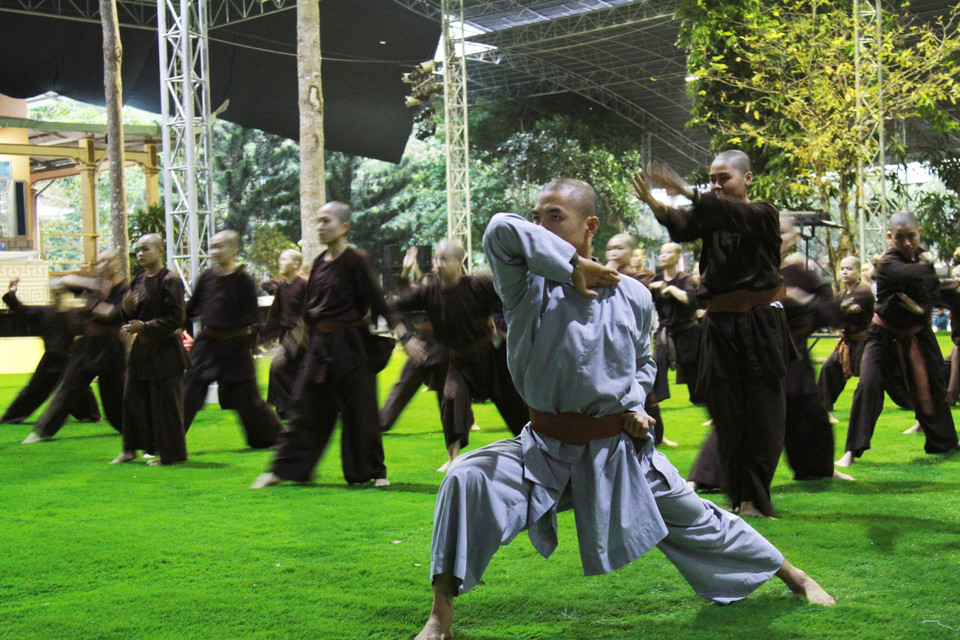 15 giờ các ngày thứ 2-4-6 là lịch học võ. (Ảnh: Xuân Mai/Vietnam+)