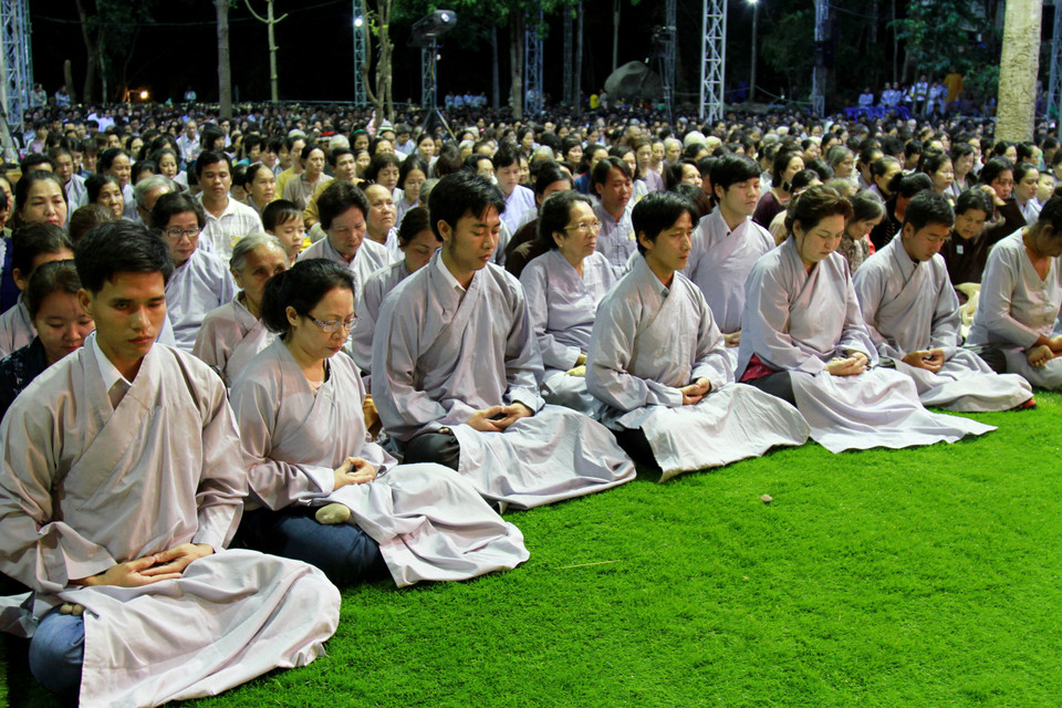 Đặc biệt, trong Đại lễ Phật thành đạo diễn ra tháng Một vừa qua, hàng ngàn Phật tử quây quần về đây... (Ảnh: Xuân Mai/Vietnam+)