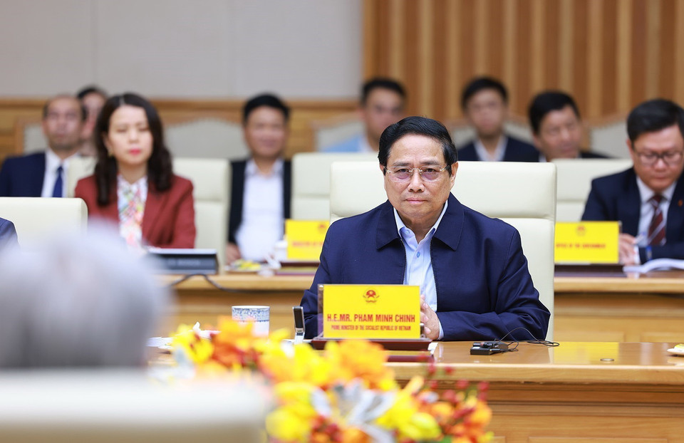 Thủ tướng Phạm Minh Chính phát biểu tại cuộc làm việc với Nhà sáng lập kiêm Giám đốc điều hành Tập đoàn NVIDIA, ông Jensen Huang. (Ảnh: Dương Giang/TTXVN)