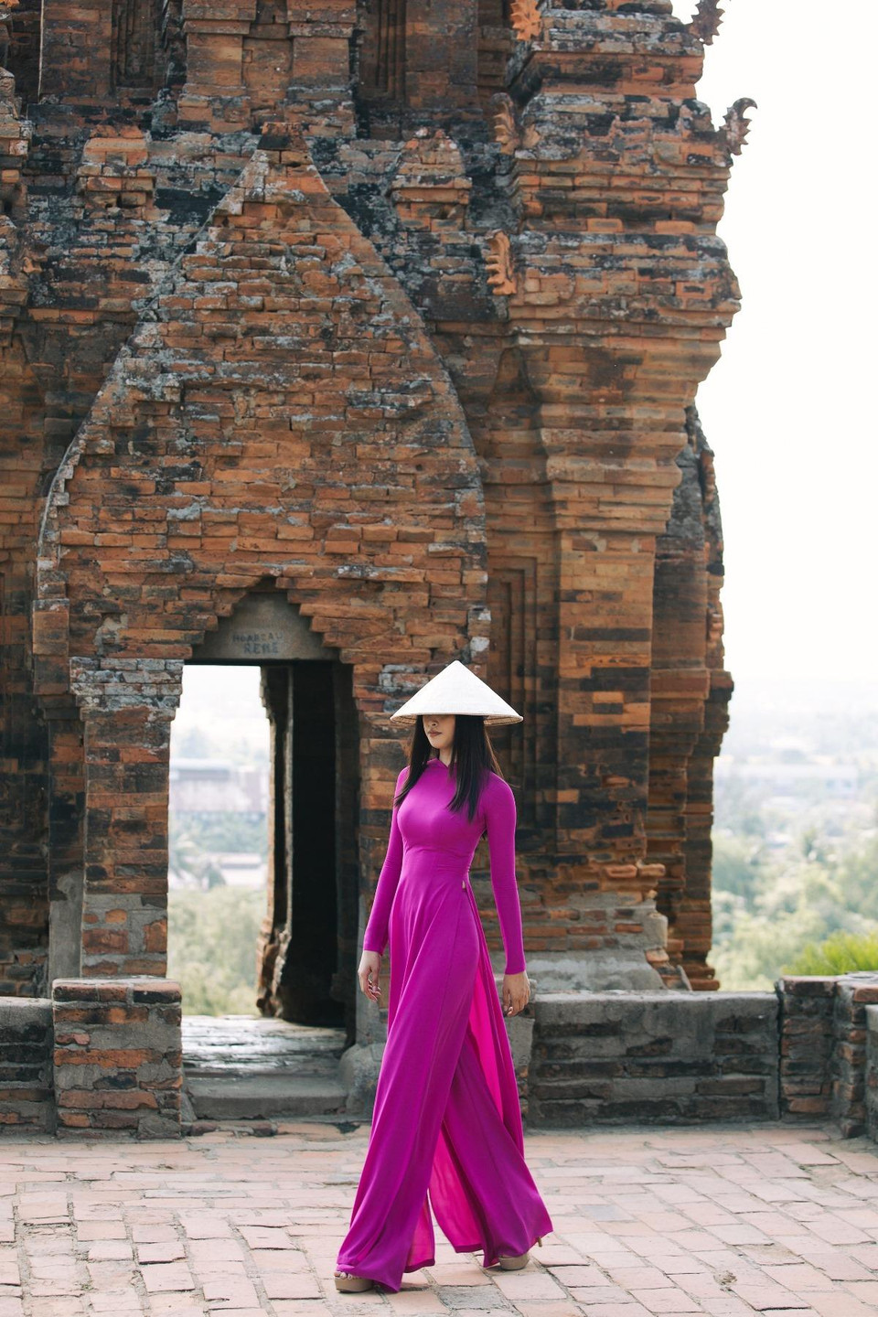 Các người đẹp sẽ tiếp tục đồng hành cùng Lễ hội Nho vang diễn ra từ ngày 26/4-02/5/2019 tại thành phố Phan Rang-Tháp Chàm và các huyện Ninh Phước, Ninh Hải, Ninh Sơn, Thuận Nam, Thuận Bắc, Bác Ái. (Ảnh: Viết Quý/Vietnam+)