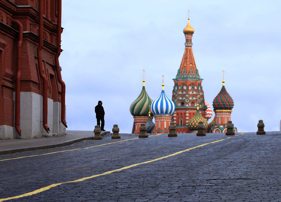 Lối vào quảng trường Đỏ vắng người trong những ngày cách ly toàn thành phố Moskva. (Ảnh: Trần Hiếu/Vietnam+)