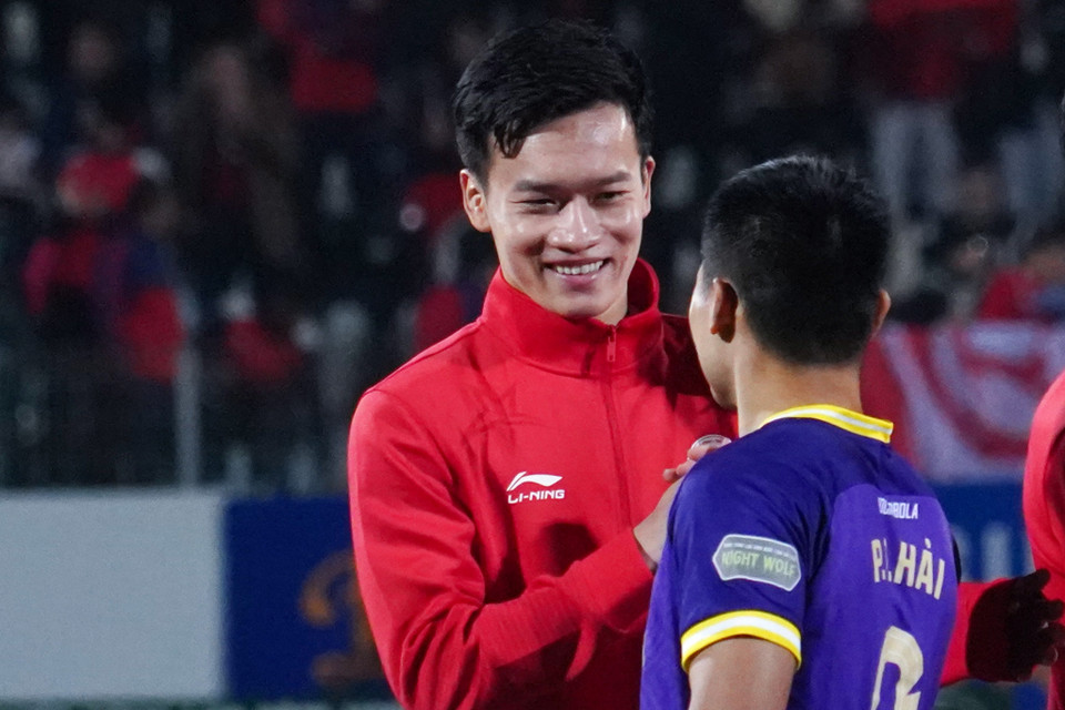 Trận đấu là cơ hội để hai ứng cử viên Quả bóng Vàng Việt Nam là Hoàng Đức và Tuấn Hải 'kiếm thêm điểm' trong cuộc bình chọn. (Ảnh: Việt Anh/Vietnam+)