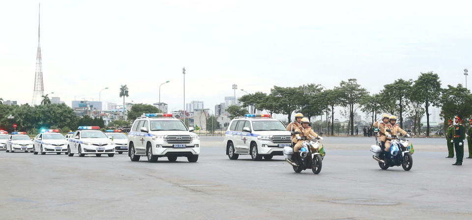 Các lực lượng tổng duyệt các phương án, huy động phương tiện, huấn luyện võ thuật, diễn tập giải quyết các tình huống gây rối, các trường hợp tụ tập kích động tại các mục tiêu được bảo vệ. (Ảnh: TTXVN phát)