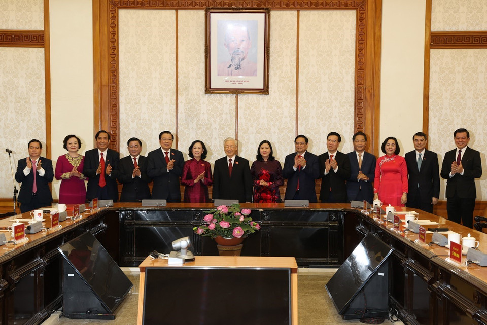 Tổng Bí thư Nguyễn Phú Trọng, Thủ tướng Phạm Minh Chính, Thường trực Ban Bí thư Võ Văn Thưởng và các đại biểu dự buổi lễ. (Ảnh: Trí Dũng/TTXVN)