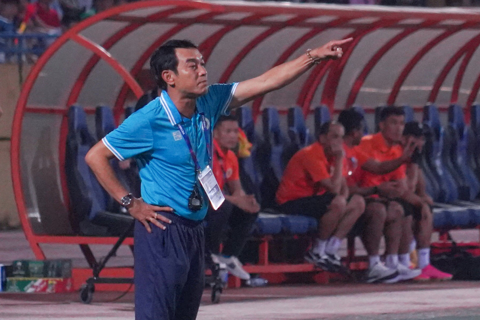 Trận derby Thủ đô cũng là màn ra mắt của Huấn luyện viên Đinh Thế Nam trên cương vị thuyền trưởng của Câu lạc bộ Hà Nội FC. (Ảnh: Việt Anh/Vietnam+)