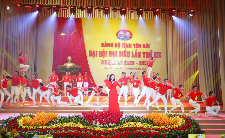 Chương trình nghệ thuật chào mừng Đại hội. (Ảnh: Phương Hoa/TTXVN)