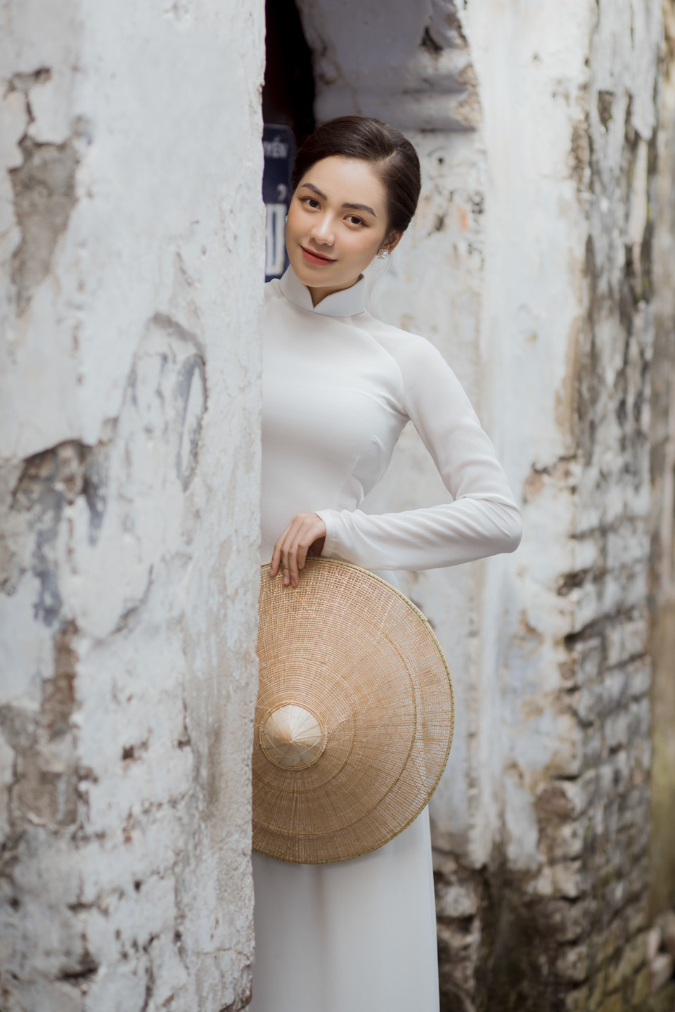 Cô gái quê Sóc Sơn tự nhận mình là ‘khác người’ khi đam mê theo đuổi dòng nhạc dân gian chứ không chạy theo những dòng nhạc trẻ, nhạc thị trường như các bạn cùng trang lứa. (Ảnh: M.Mai/Vietnam+)