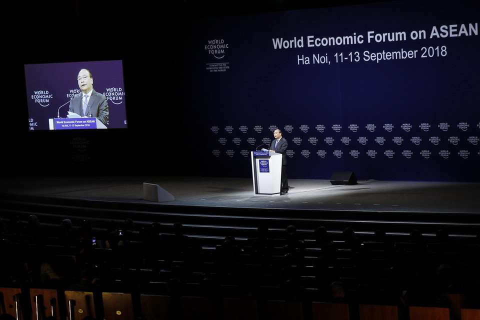 Thủ tướng Nguyễn Xuân Phúc phát biểu tại phiên khai mạc. (Ảnh: Lâm Khánh/TTXVN)