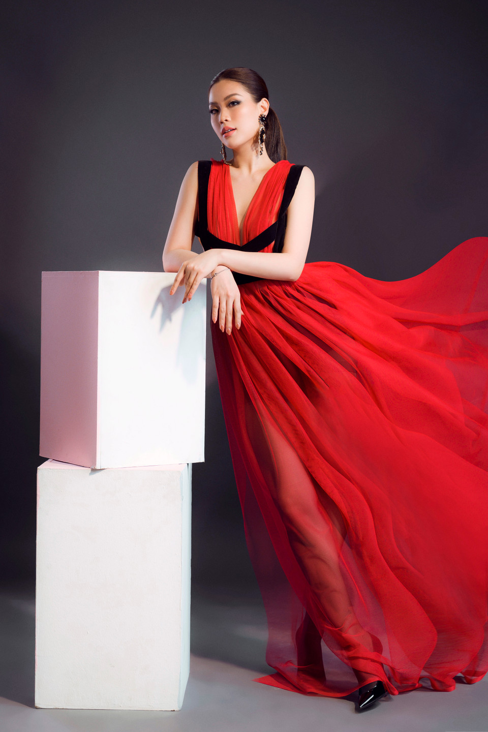 Bên cạnh đó, Diễm Trang vẫn sẽ tiếp tục phát triển công việc MC cùng kênh youtube cá nhân chia sẻ về cuộc sống, mẹo làm đẹp, yoga cho các bà mẹ trẻ hiện đại. (Ảnh: Mon Tran/Vietnam+)