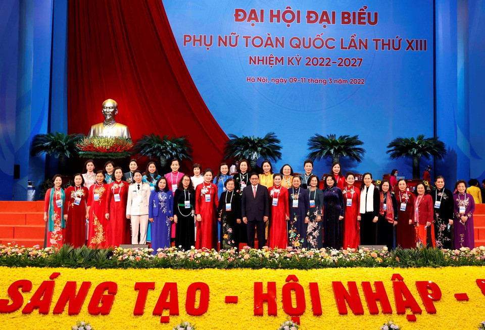 Thủ tướng Phạm Minh Chính với các đại biểu dự Đại hội. (Ảnh: Thống Nhất/TTXVN)