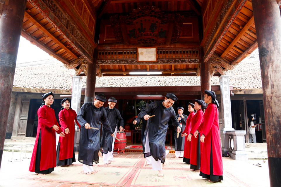 Ngày nay, đình Hùng Lô trở thành điểm hẹn của di sản văn hóa hát Xoan Phú Thọ. (Ảnh: Mai Mai/Vietnam+)