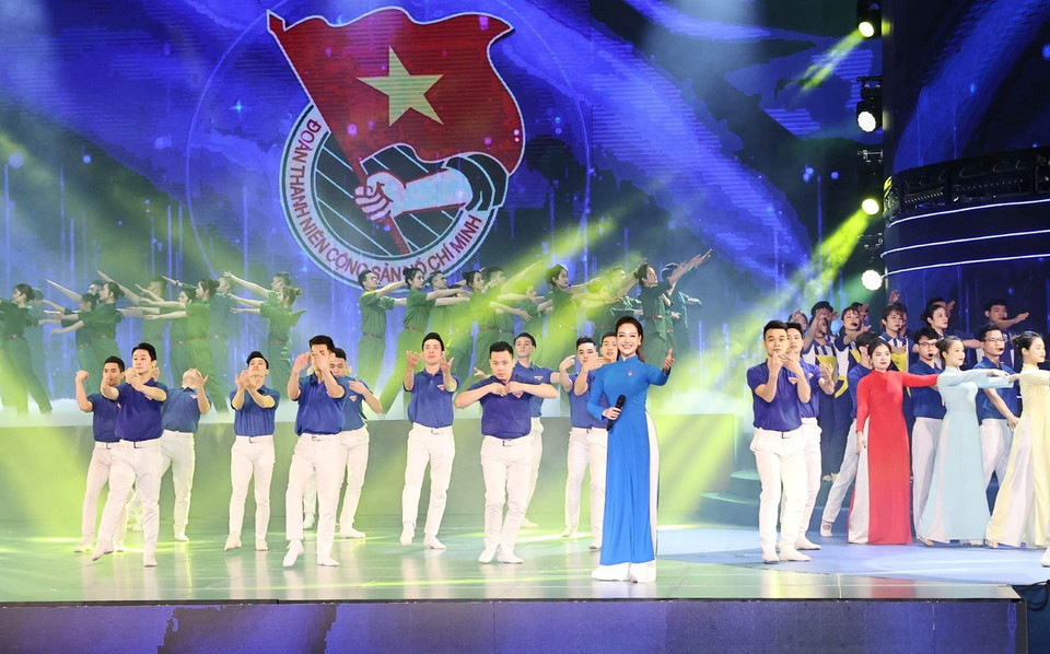 Chương trình văn nghệ tại Lễ kỷ niệm. (Ảnh: Trọng Đức/TTXVN)