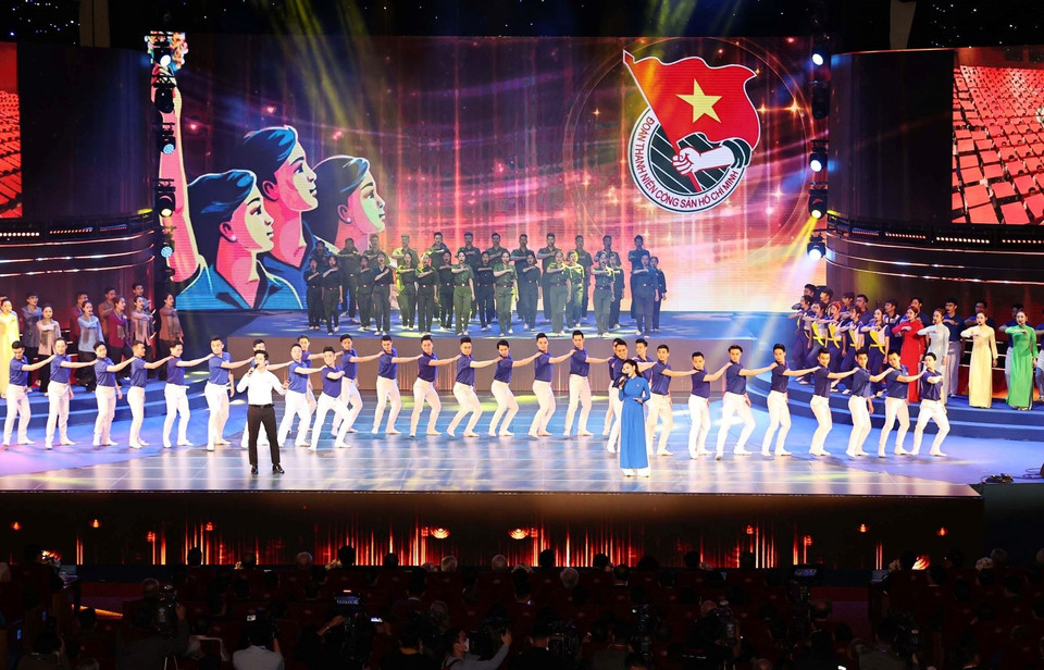 Chương trình văn nghệ tại Lễ kỷ niệm. (Ảnh: Trọng Đức/TTXVN)