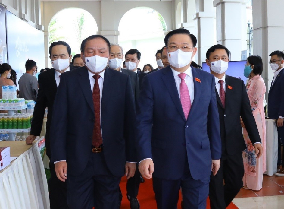 Chủ tịch Quốc hội Vương Đình Huệ đến dự Phiên toàn thể Hội thảo Du lịch 2021. (Ảnh: Văn Điệp/TTXVN)