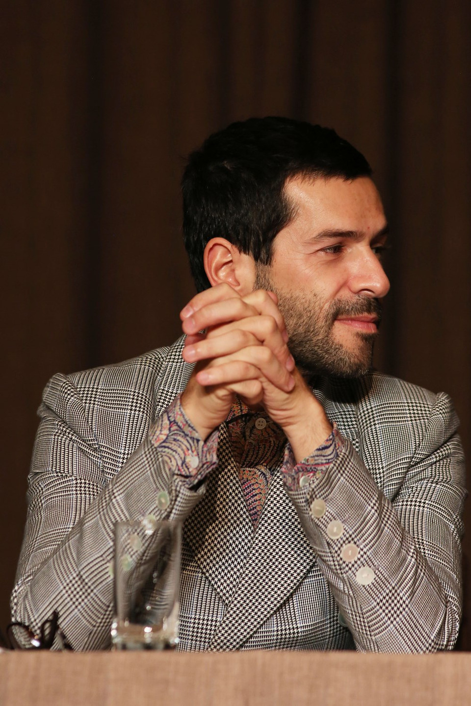 Với ông, vẻ đẹp của phụ nữ không chỉ ở vẻ bề ngoài mà còn toát lên từ thần thái, tâm hồn. (Ảnh: Đại Ngô)