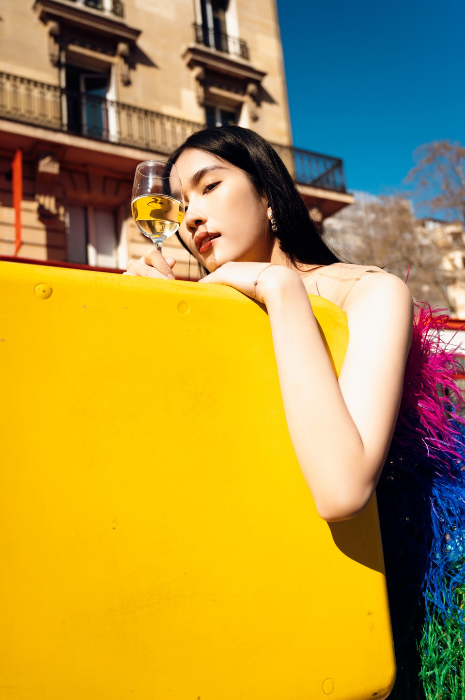 Mỗi lần xuất hiện, Phương Anh đều thu hút rất nhiều ánh nhìn xung quanh không chỉ bởi vẻ ngoài ngọt ngào mà còn bởi gu thời trang ấn tượng. (Ảnh: CTV/Vietnam+)