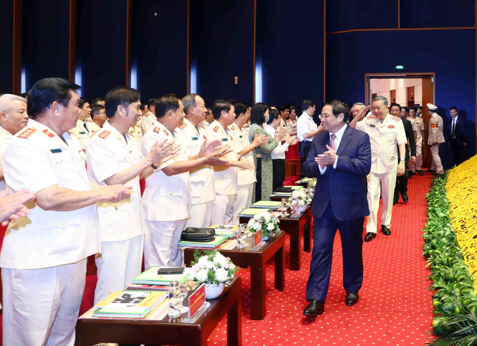 Thủ tướng Chính phủ Phạm Minh Chính tới dự Lễ kỷ niệm 60 năm Ngày truyền thống lực lượng cảnh sát nhân dân. (Ảnh: Phạm Kiên/TTXVN)