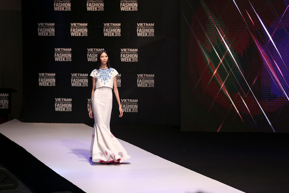 Cao Ngân trong trang phục của nhà thiết kế Vincent Đoàn. (Ảnh: BTC)