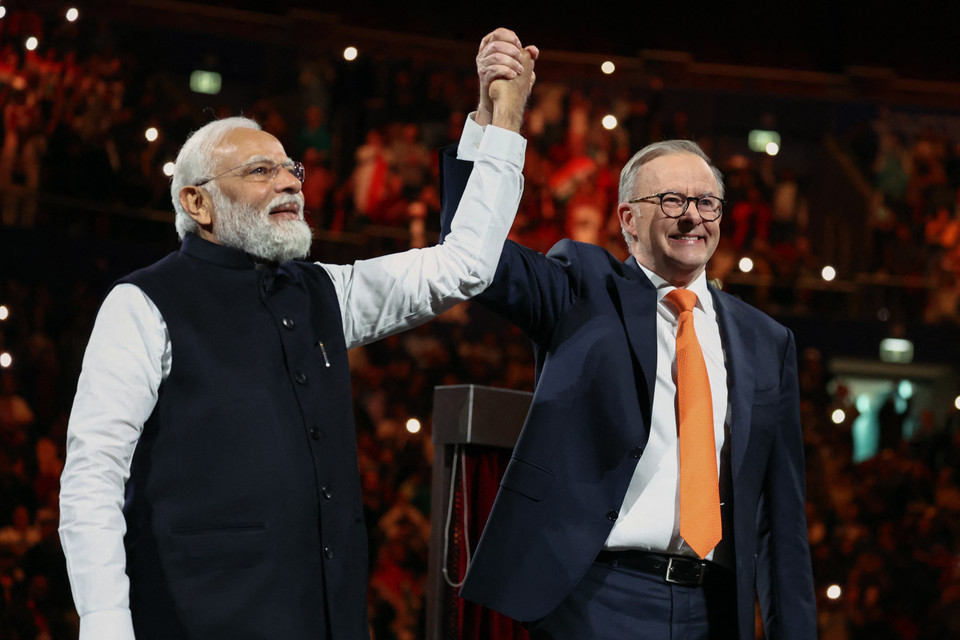 Ngày 24/5/2023, Thủ tướng Ấn Độ Narendra Modi đang ở thăm Australia đã có cuộc hội đàm với người đồng cấp nước chủ nhà Anthony Albanese ở thành phố Sydney nhằm thúc đẩy quan hệ song phương trên các lĩnh vực thương mại và đầu tư, quốc phòng và năng lượng tái tạo. Ảnh: Thủ tướng Ấn Độ Narendra Modi (trái) và người đồng cấp Australia Anthony Albanese tại cuộc gặp ở Sydney ngày 23/5/2023. (Ảnh: AFP/TTXVN)