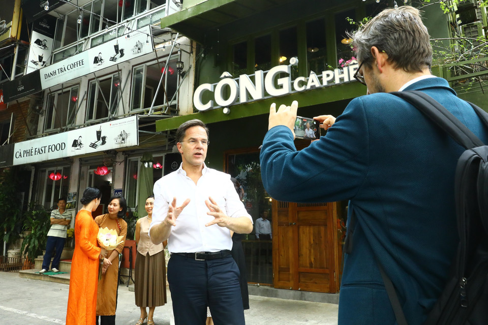 Thủ tướng Vương quốc Hà Lan Mark Rutte chia sẻ những cảm nhận về Việt Nam. (Ảnh: Lâm Khánh/TTXVN)