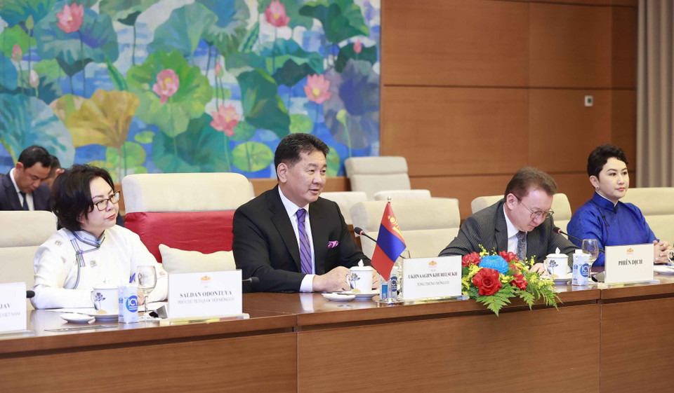 Tổng thống Mông Cổ Ukhnaagiin Khurelsukh phát biểu. (Ảnh: Doãn Tấn/TTXVN)