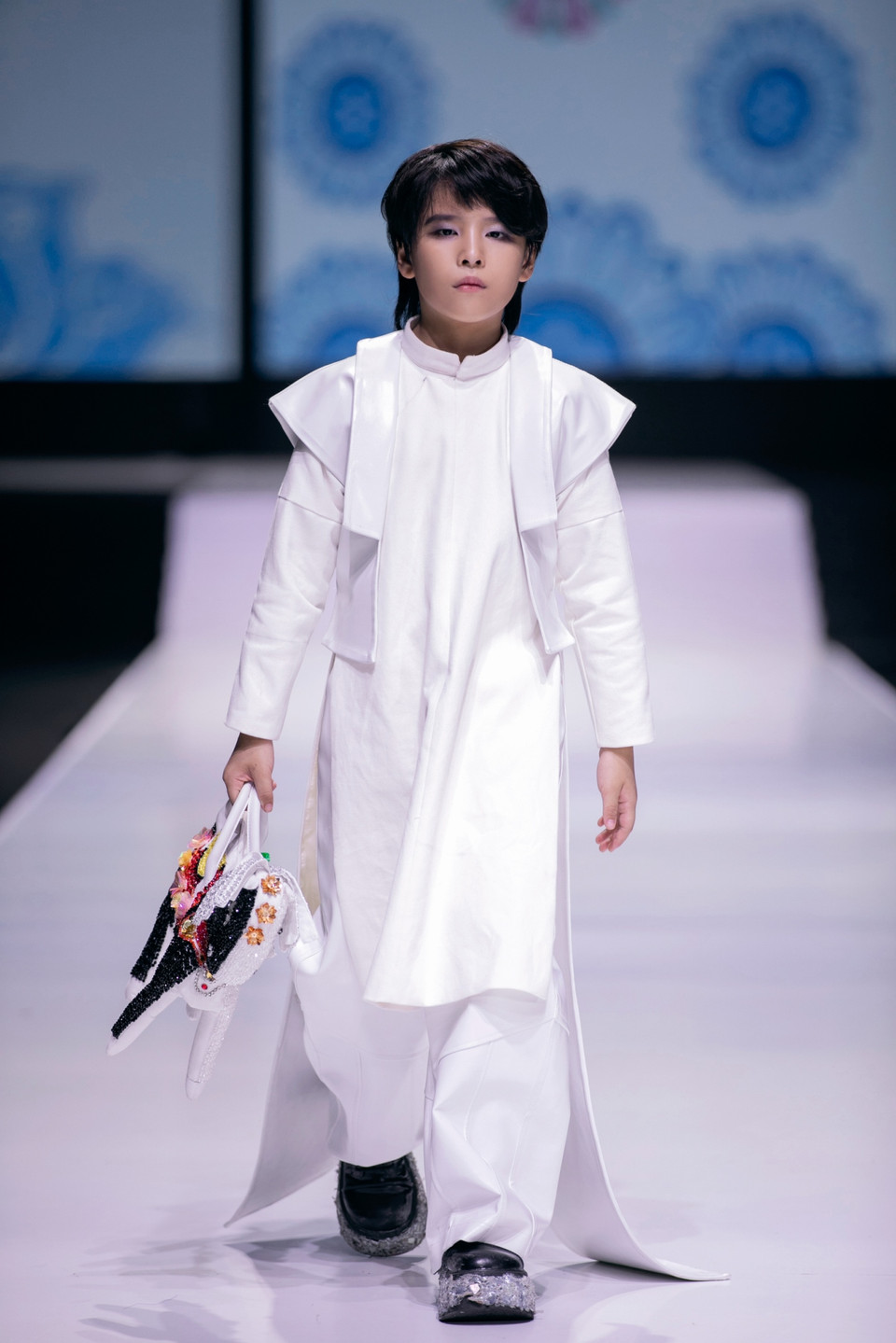 Một thiết kế trong bộ sưu tập "Dệt Mộng." (Ảnh: PV/Vietnam+)