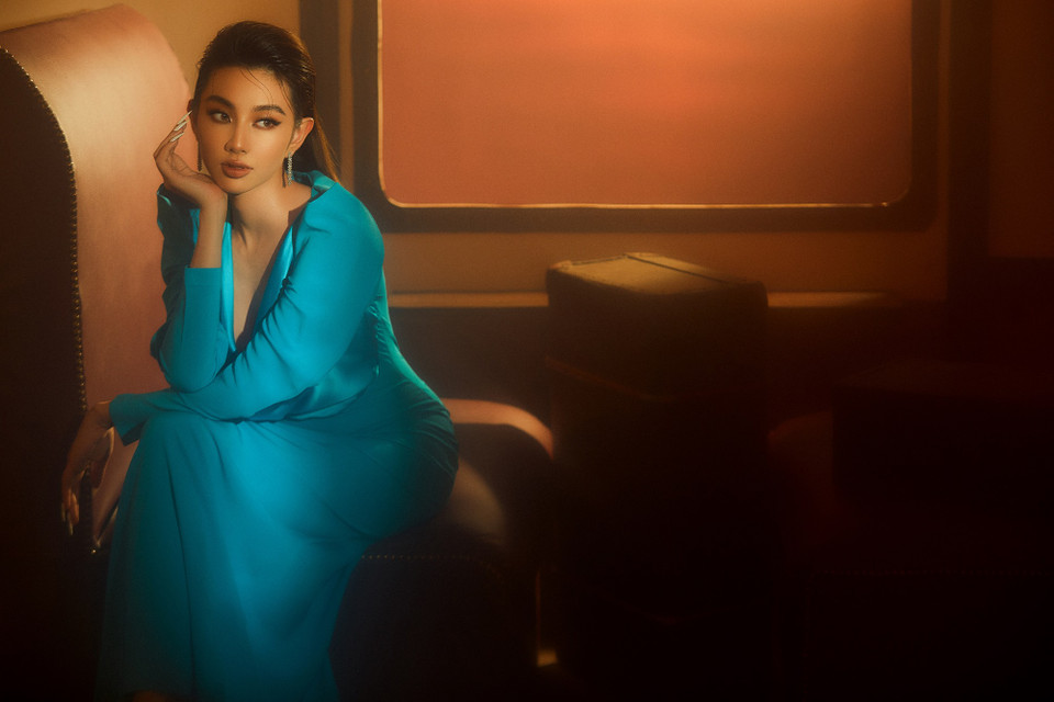 Cô nàng đã có những thay đổi về phong cách cũng như hoạt động năng nổ để chuẩn bị cho đấu trường nhan sắc quốc tế. Mới đây Thùy Tiên bất ngờ tung ra bộ ảnh mới với hình tượng đầy quyến rũ. (Ảnh: CTV/Vietnam+)