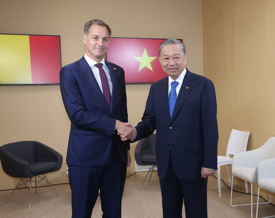 Tổng Bí thư, Chủ tịch nước Tô Lâm tiếp xúc song phương với Thủ tướng Bỉ Alexander De Croo. (Ảnh: Trí Dũng/TTXVN)