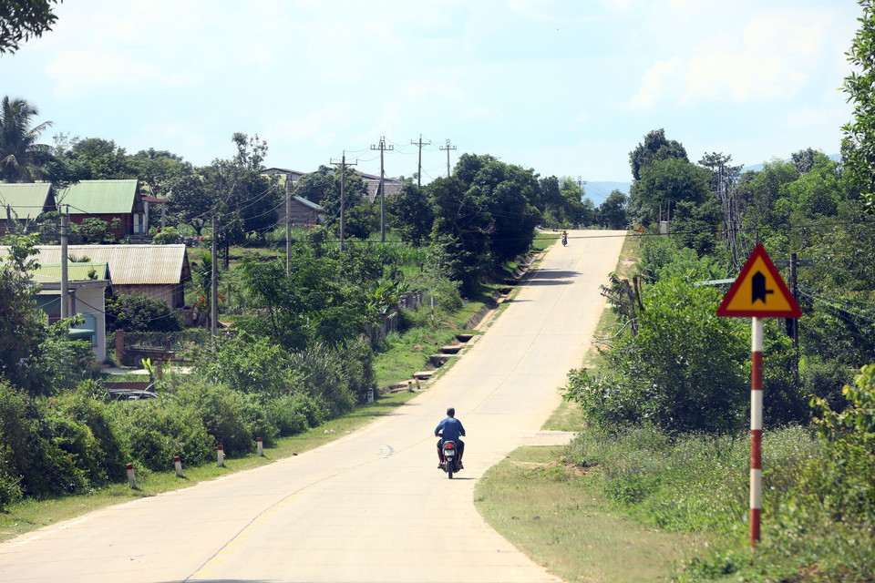 Những đoạn tuyến dự án đã hoàn thành, đưa vào khai thác đang phát huy hiệu quả phát triển kinh tế xã hội cho các địa phương.(Ảnh: Huy Hùng/TTXVN)