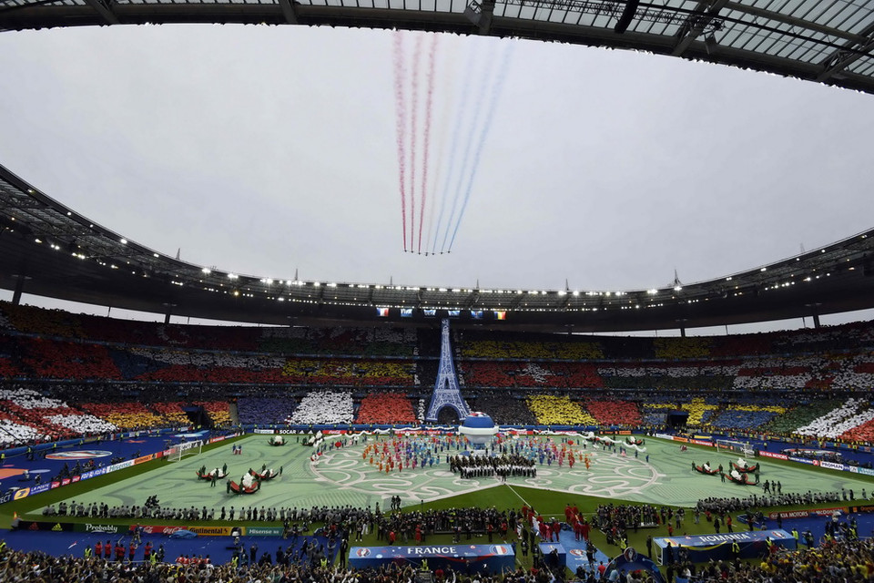 Quang cảnh lễ khai mạc EURO 2016 trên sân Stade de France ngày 10/6. (Nguồn: THX/TTXVN)
