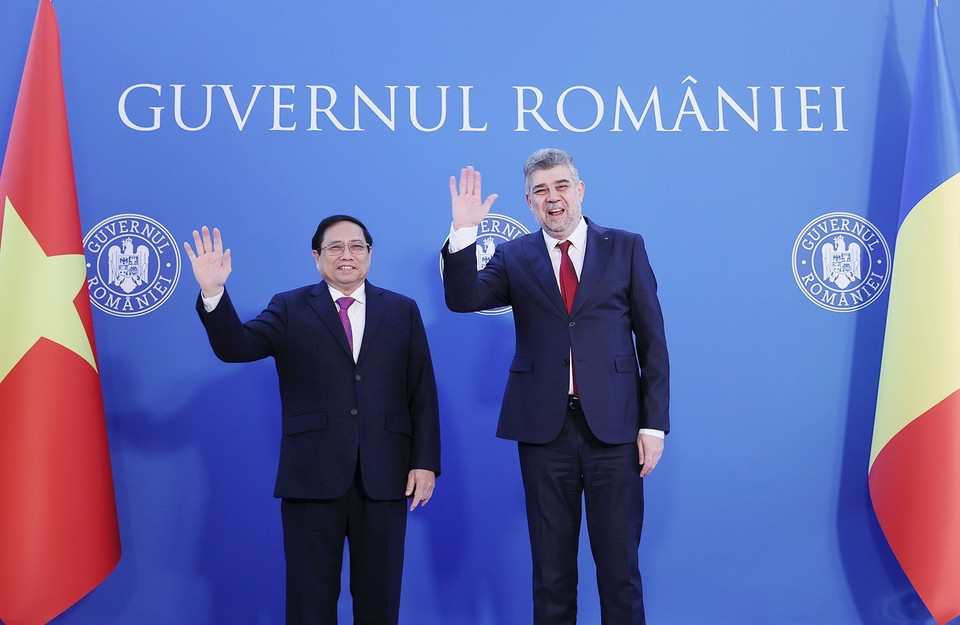 Thủ tướng Phạm Minh Chính hội đàm với Thủ tướng Romania Ion-Marcel Ciolacu. (Ảnh: Dương Giang/TTXVN)