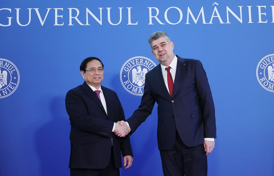 Thủ tướng Phạm Minh Chính hội đàm với Thủ tướng Romania Ion-Marcel Ciolacu. (Ảnh: Dương Giang/TTXVN)