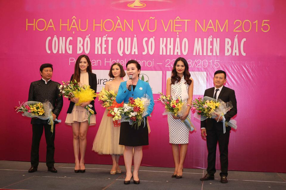 Ban giam khảo cuộc thi Hoa hậu Hoàn vũ 2015. (Ảnh: Lê Minh Sơn)