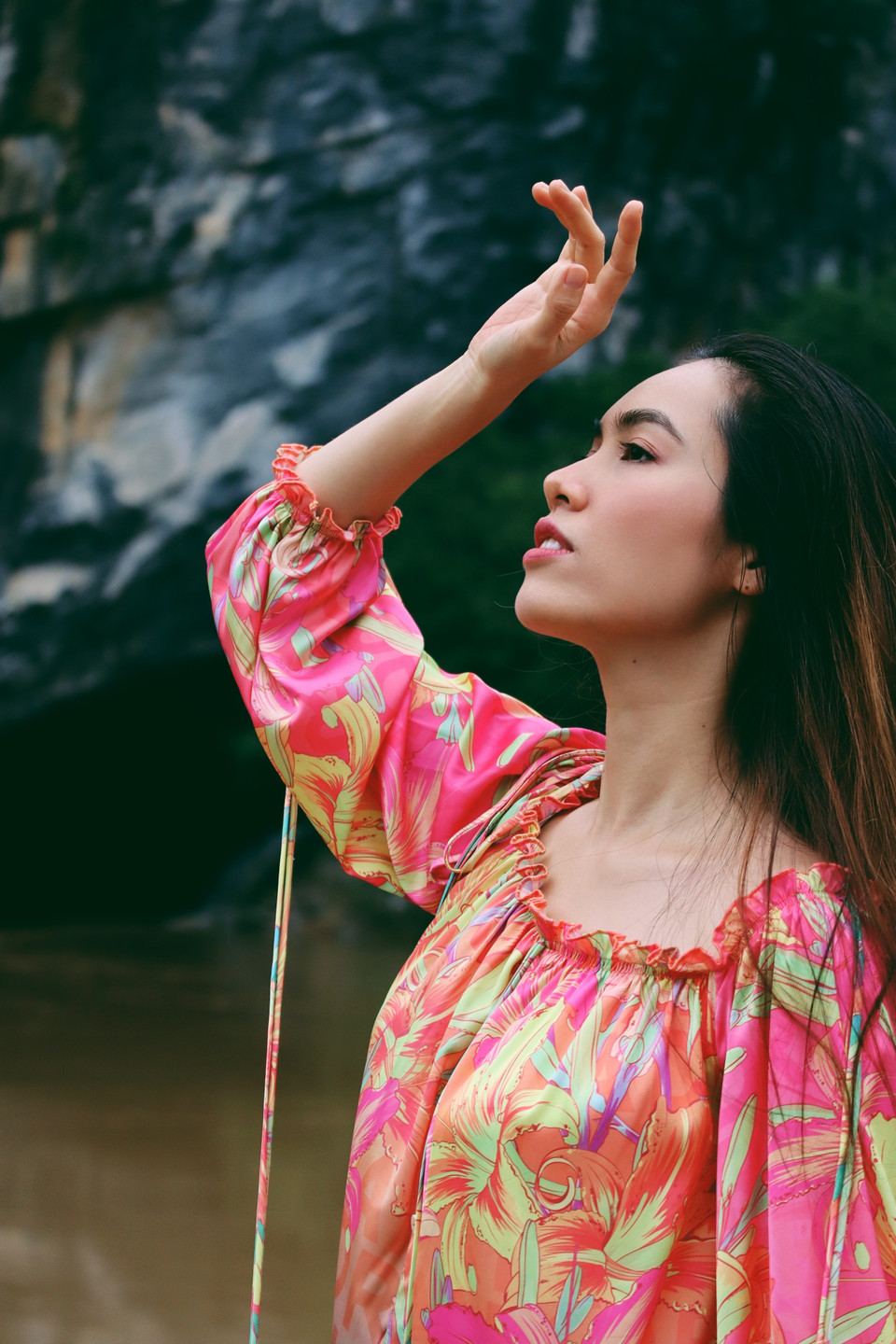 Á hậu Hoàng My cũng đã đăng tải những hình ảnh trong chuyến du lịch trên trang cá nhân để có thể hỗ trợ, cùng với Quảng Bình quảng bá du lịch, kích cầu du lịch hồi phục sau ảnh hưởng của dịch bệnh. (Ảnh: Vietnam+)