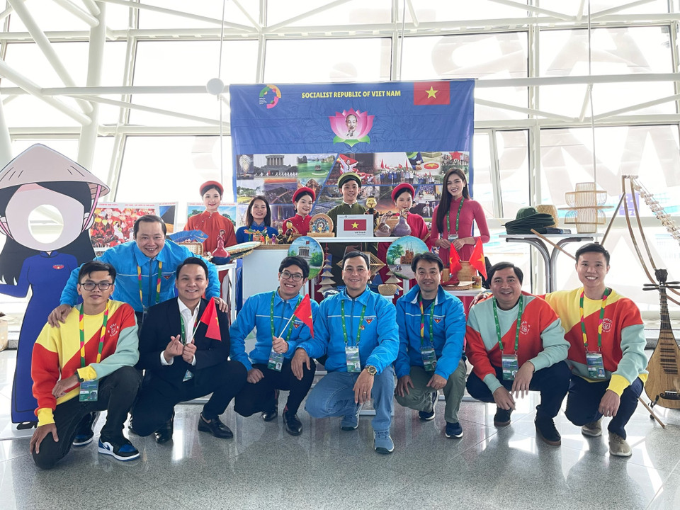 Đỗ Thị Hà là một trong số 111 đại biểu Việt Nam được Ban Bí thư Trung ương Đảng, TƯ Đoàn cử đến sự kiện này. Trong sự kiện năm nay, Đỗ Thị Hà cũng là Hoa hậu duy nhất tại đây. (Ảnh: CTV/Vietnam+)